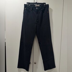 Levi's Women's Black Straight Jeans